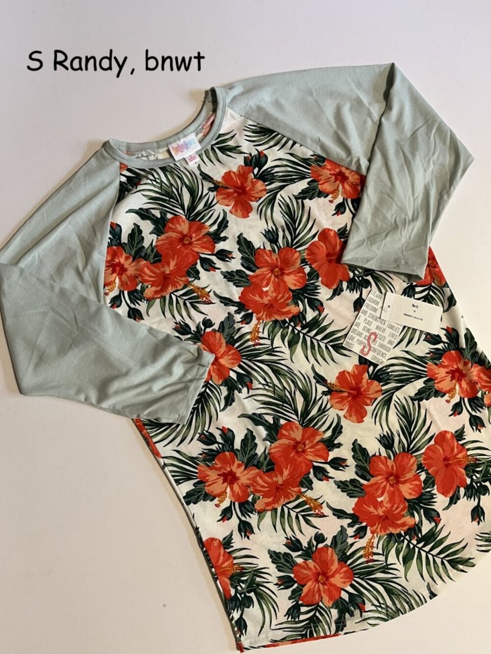 Small Lularoe Randy unisex raglan jersey top, tropical hibiscus flowers